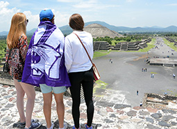 Three students on study abroad in Mexico
